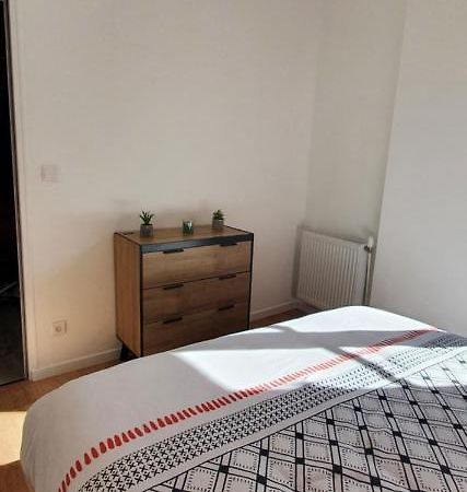 Appartement D'Hippolyte - Vue Musee Rimbaud Шарлевіль-Мезьєр Екстер'єр фото